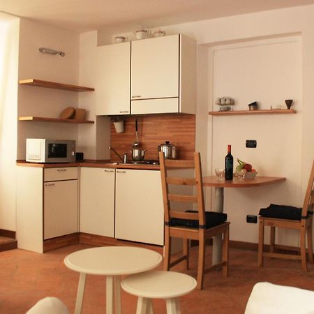 35m² studio Appartement, met 1 privé badkamer in Bellagio Buitenkant foto